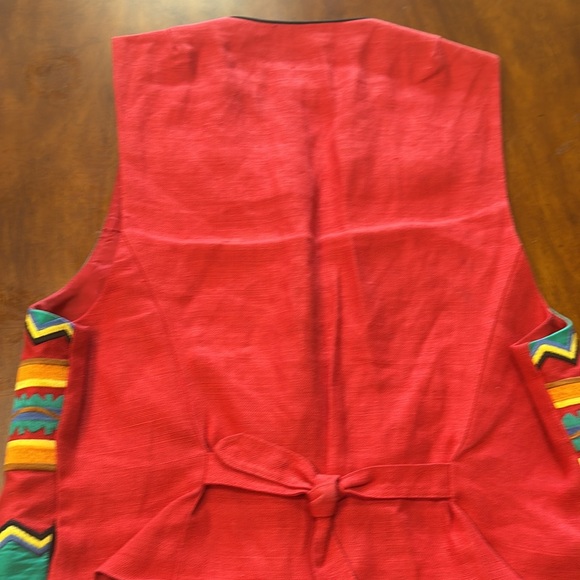 Colorful Geometric Pattern Vest - Picture 9 of 9